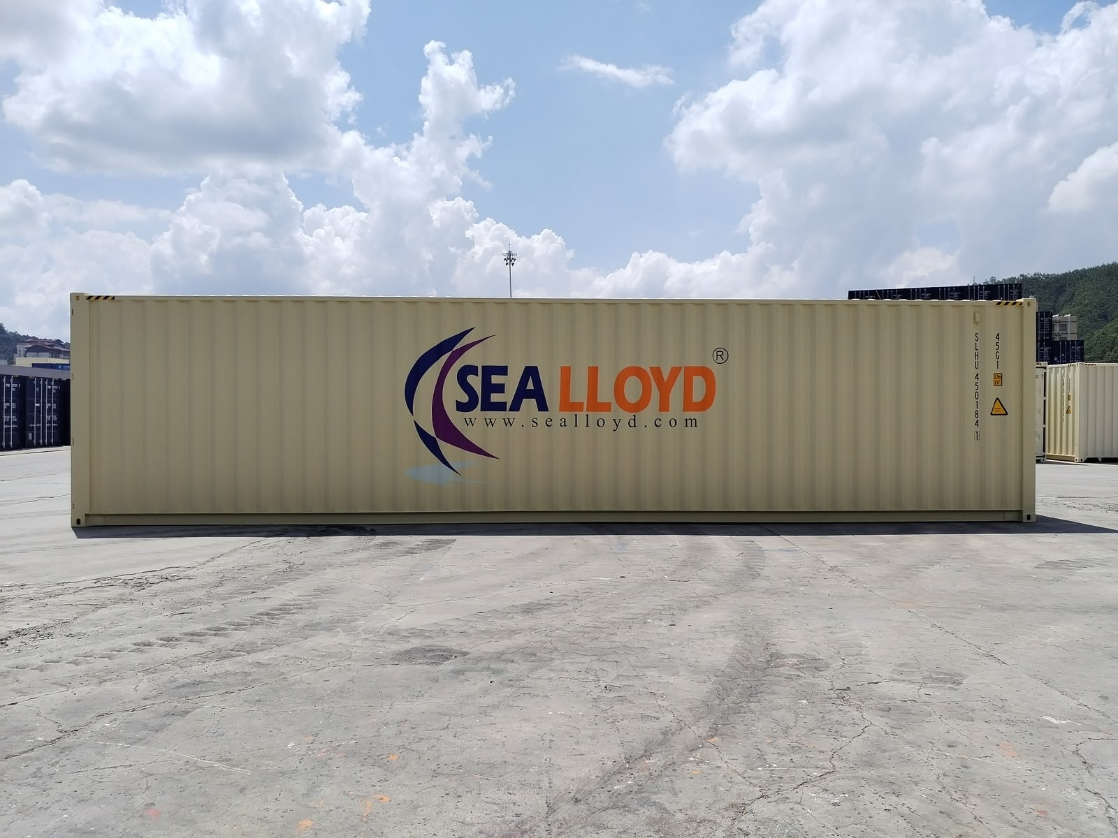 Sea Lloyd container cargo